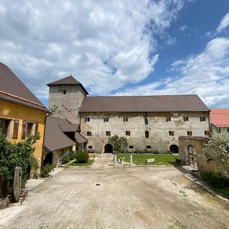 Apartament Burg St. Veit, Wohnen Mit Charme St. Veit an der Glan